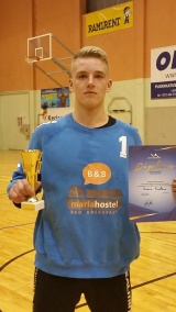 Pilt: Parim väravavaht- Armis Priskus.jpg