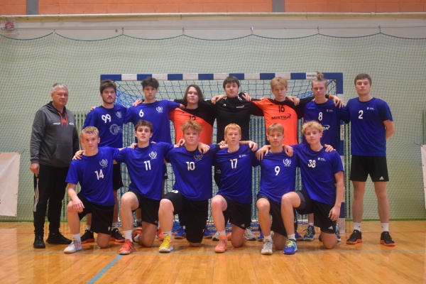 EKV 2022 A klass III koht HC Tallas_Tallinna SK.JPG