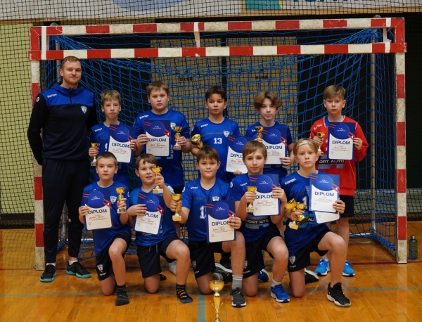 EKV 2022 D2 klass III koht Tallinna Käsipalliakadeemia.JPG